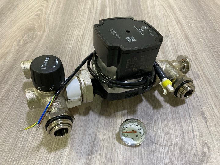 Lot 549  
            Marchington SR19 - Delivery or Collection 

                
PRO WARM UFH MANIFOLD - ORIGINAL RRP £225: LOCATION - RACKING 2