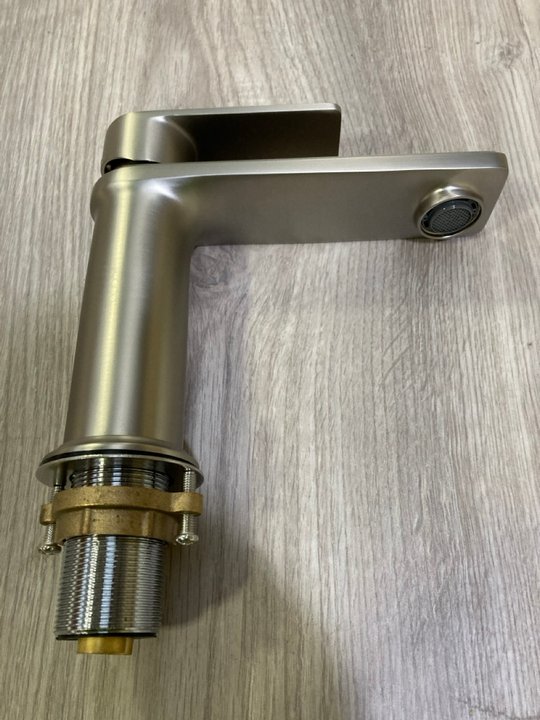 Lot 566  
            Marchington SR19 - Delivery or Collection 

                
MONO BASIN MIXER TAP IN BRUSHED NICKEL - ORIGINAL RRP £215: LOCATION - RACKING 2