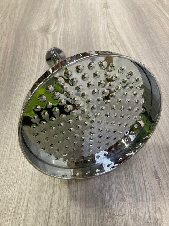 Lot 578  
            Marchington SR19 - Delivery or Collection 

                
TRADITIONAL ROSE SHOWERHEAD IN CHROME WITH CEILING MOUNTED ARM - ORIGINAL RRP £16...