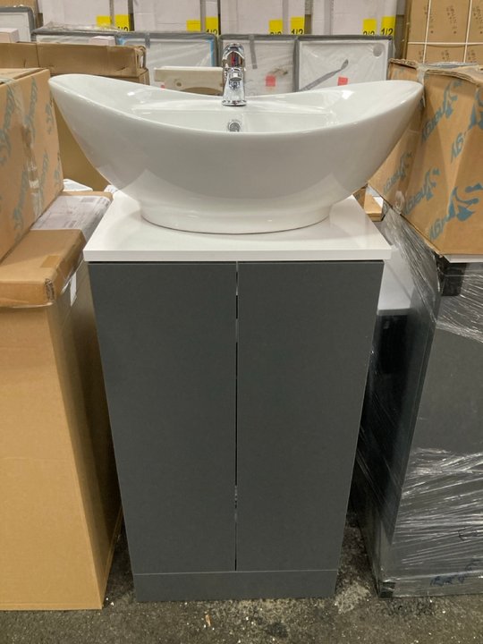 Lot 57  
            Marchington SR19 - Collection 

                
(COLLECTION ONLY) FLOOR STANDING 2 DOOR COUNTER TOP SINK UNIT IN ANTHRACITE & WHI...