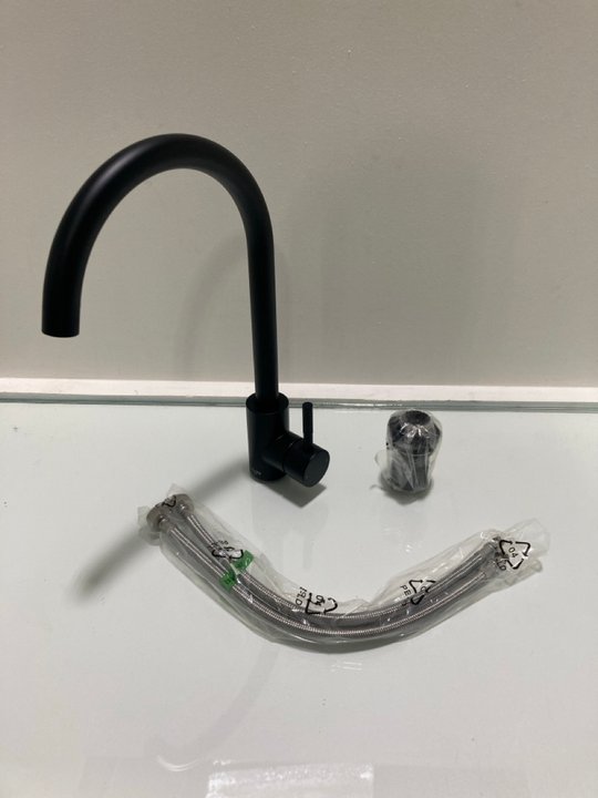 Lot 602  
            Marchington SR19 - Delivery or Collection 

                
MONO KITCHEN SINK MIXER TAP IN BLACK WITH SWIVEL SPOUT - ORIGINAL RRP £180: LOCAT...