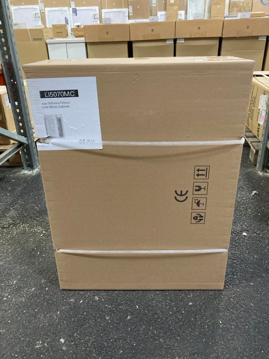 Lot 621  
            Marchington SR19 - Collection 

                
(COLLECTION ONLY) WALL MOUNTED 1 DOOR LINK ILLUMINATED BATHROOM MIRROR CABINET 70...