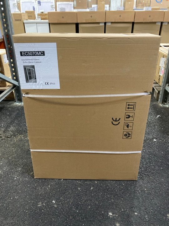 Lot 622  
            Marchington SR19 - Collection 

                
(COLLECTION ONLY) WALL MOUNTED 1 DOOR ECHO ILLUMINATED BATHROOM MIRROR CABINET 70...