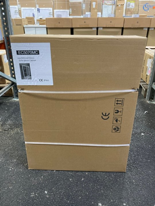 Lot 624  
            Marchington SR19 - Collection 

                
(COLLECTION ONLY) WALL MOUNTED 1 DOOR ECHO ILLUMINATED BATHROOM MIRROR CABINET 70...