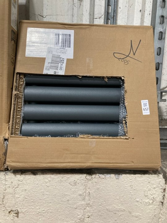 Lot 657  
            Marchington SR19 - Delivery or Collection 

                
ANTHRACITE HORIZONTAL DOUBLE OVAL TUBED RADIATOR 413 X 400MM - ORIGINAL RRP £209:...
