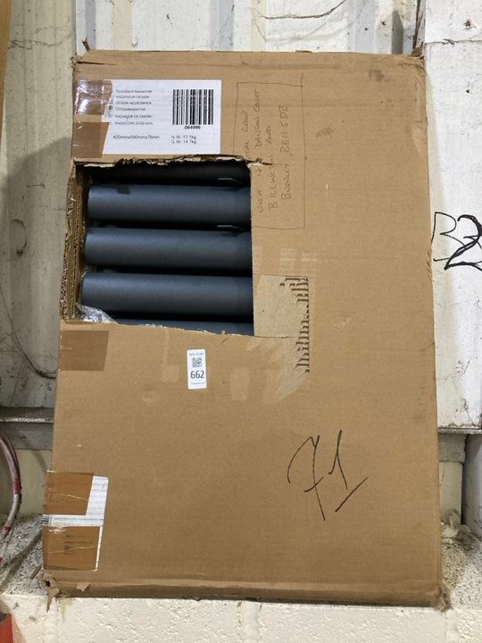 Lot 662  
            Marchington SR19 - Delivery or Collection 

                
ANTHRACITE HORIZONTAL DOUBLE OVAL TUBED RADIATOR 590 X 400MM - ORIGINAL RRP £230:...