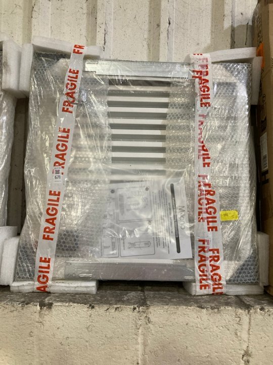 Lot 671  
            Marchington SR19 - Delivery or Collection 

                
MILANO SINGLE COMPACT RADIATOR 600 X 600MM - ORIGINAL RRP £125: LOCATION - B3