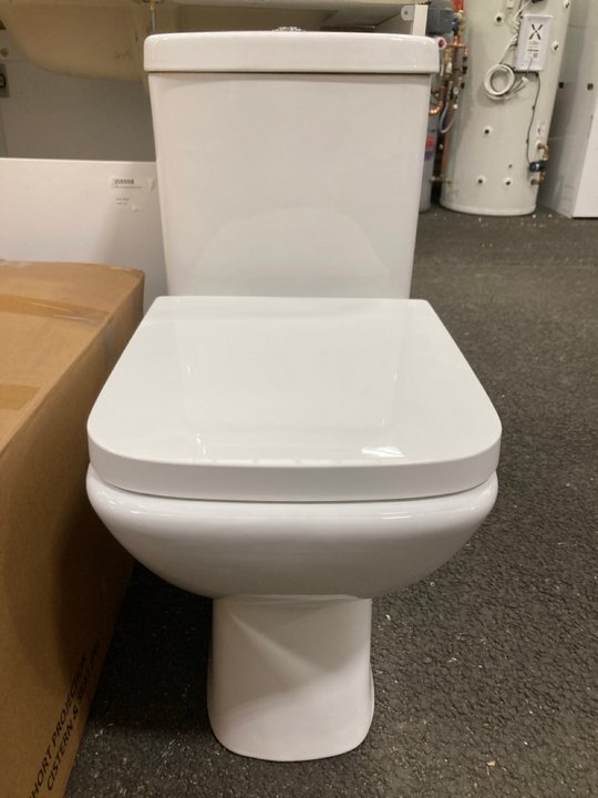 Lot 68  
            Marchington SR19 - Delivery or Collection 

                
SQUARE STYLED CLOSED COUPLED W/C WITH CISTERN FITTINGS, DUAL FLUSH TOP CHROME BUT...
