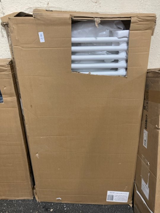 Lot 757  
            Marchington SR19 - Delivery or Collection 

                
TRADITIONAL HORIZONTAL 2 COLUMN CAST IRON STYLE RADIATOR IN WHITE 1190 X 600MM - ...