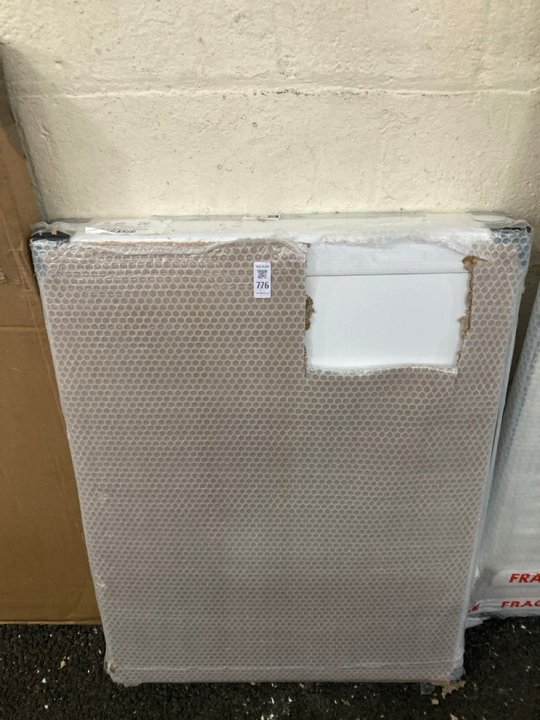 Lot 776  
            Marchington SR19 - Delivery or Collection 

                
MILANO DECOR PANEL DOUBLE COMPACT RADIATOR 800 X 600MM - ORIGINAL RRP £255: LOCAT...