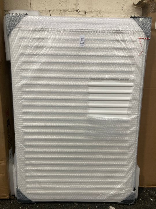 Lot 778  
            Marchington SR19 - Delivery or Collection 

                
MILANO TRIPLE COMPACT RADIATOR 900 X 600MM - ORIGINAL RRP £395: LOCATION - B4
