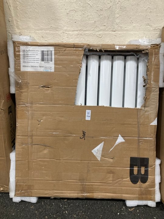 Lot 784  
            Marchington SR19 - Delivery or Collection 

                
WHITE HORIZONTAL DOUBLE OVAL TUBED RADIATOR 590 X 635MM - ORIGINAL RRP £320: LOCA...