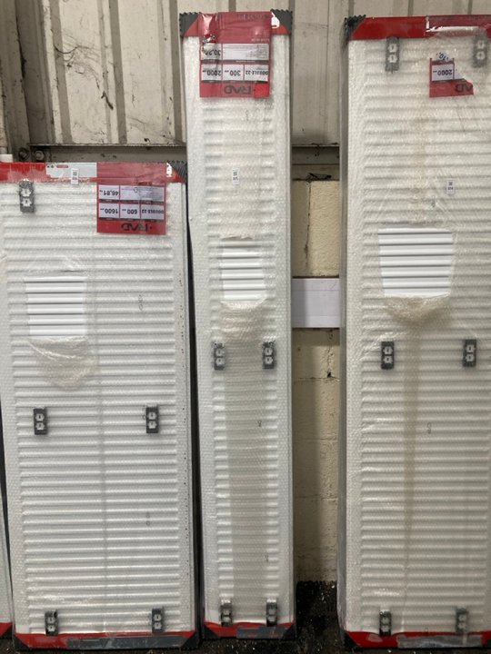 Lot 815  
            Marchington SR19 - Delivery or Collection 

                
KRAD DOUBLE COMPACT RADIATOR 2000 X 300MM - ORIGINAL RRP £399: LOCATION - B7