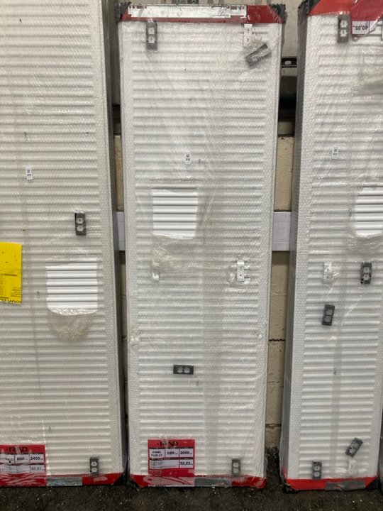 Lot 818  
            Marchington SR19 - Delivery or Collection 

                
KRAD PANEL PLUS COMPACT RADIATOR 2000 X 600MM - ORIGINAL RRP £480: LOCATION - B7