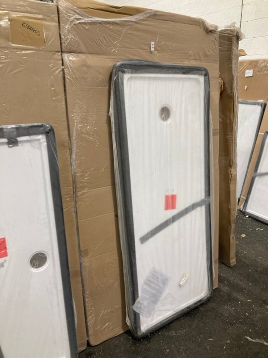 Lot 961  
            Marchington SR19 - Collection 

                
(COLLECTION ONLY) CLEAR GLASS BLACK GRID PATTERN 1100 X 1950MM WET ROOM PANEL WIT...