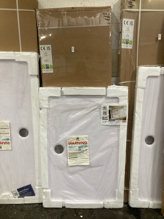 Lot 976  
            Marchington SR19 - Collection 

                
(COLLECTION ONLY) CLEAR GLASS SILVER FRAMED 1200 X 1850MM SLIDING SHOWER DOOR WIT...