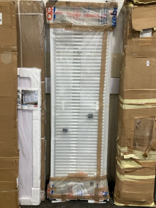 Lot 978  
            Marchington SR19 - Delivery or Collection 

                
2000 X 600MM SINGLE COMPACT RADIATOR - ORIGINAL RRP £305: LOCATION - A2