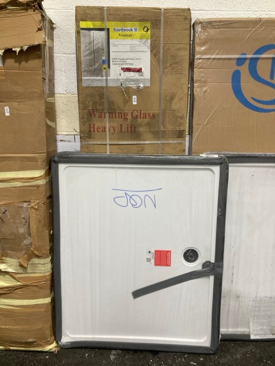 Lot 980  
            Marchington SR19 - Collection 

                
(COLLECTION ONLY) CLEAR GLASS SILVER FRAMED 600 X 1950MM WET ROOM PANEL WITH FLIP...