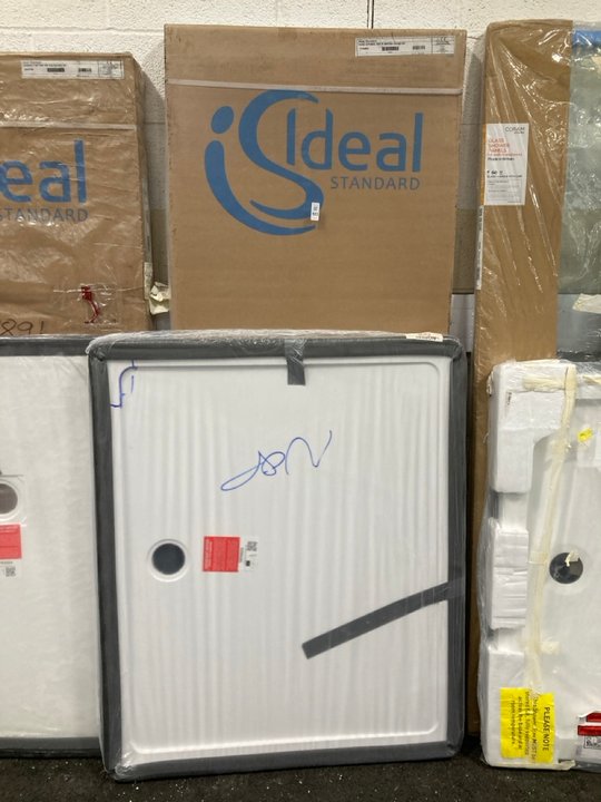 Lot 983  
            Marchington SR19 - Collection 

                
(COLLECTION ONLY) CLEAR GLASS SILVER FRAMED 800 X 1950MM SHOWER PANEL WITH A PEAR...