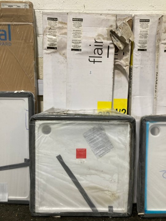 Lot 987  
            Marchington SR19 - Collection 

                
(COLLECTION ONLY) CLEAR GLASS SILVER FRAMED 700 X 800 X 1900MM CORNER ENTRY SHOWE...