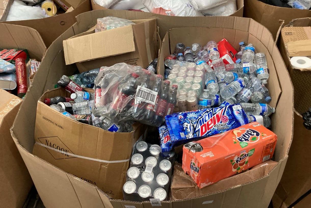 Lot 119  
            Edinburgh SR22 - Delivery Or Collection 

                
PALLET OF FOOD & DRINK TO INCLUDE DR PEPPER 500ML (ITEMS MAY BE PAST BEST BEFORE)...