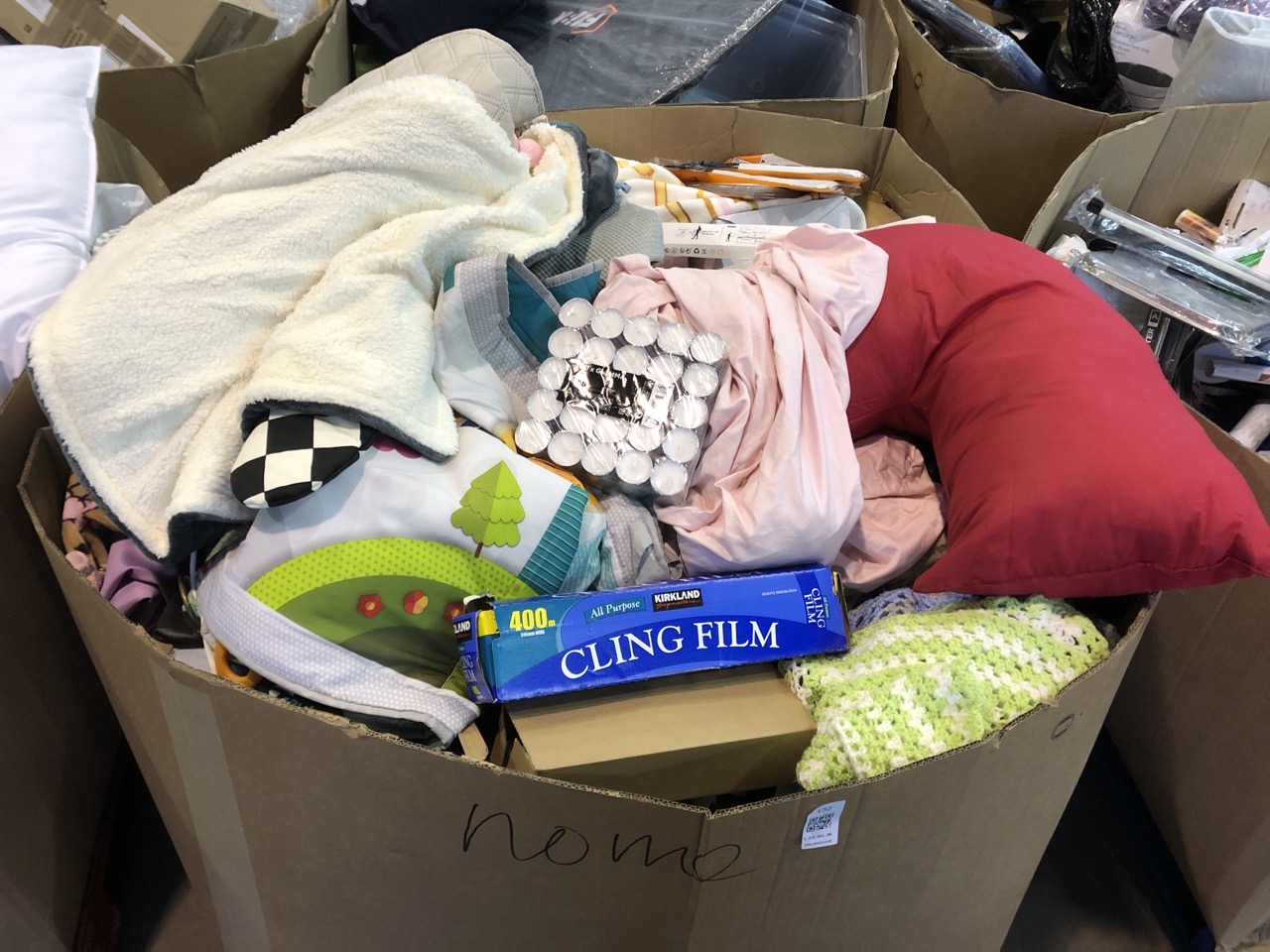 Lot 132  
            Edinburgh SR22 - Delivery Or Collection 

                
PALLET OF GENERAL GOODS TO INCLUDE KIRKLAND CLING FILM: LOCATION - FLOOR(COLLECTI...