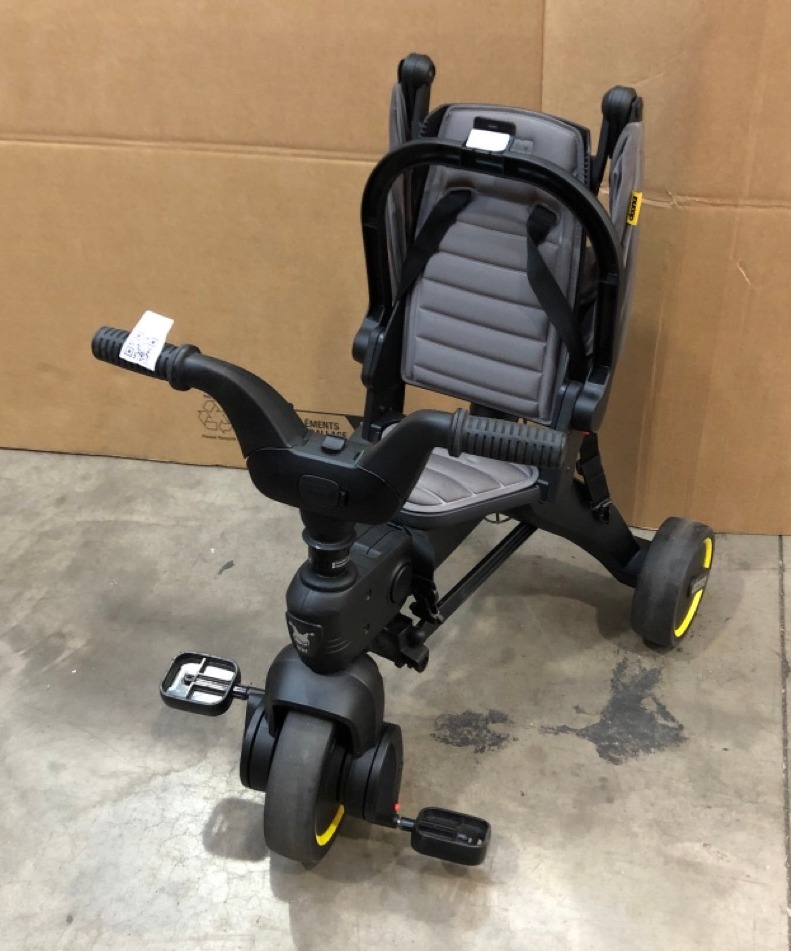 Lot 36  
            Edinburgh SR22 - Delivery Or Collection 

                
DOONA KIDS TRIKE: LOCATION - LEFT RACK(COLLECTION OR OPTIONAL DELIVERY AVAILABLE)