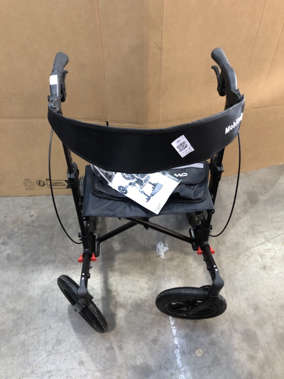 Lot 40  
            Edinburgh SR22 - Delivery Or Collection 

                
MOBIQUIP ALL TERRAIN ROLLATOR: LOCATION - LEFT RACK(COLLECTION OR OPTIONAL DELIVE...