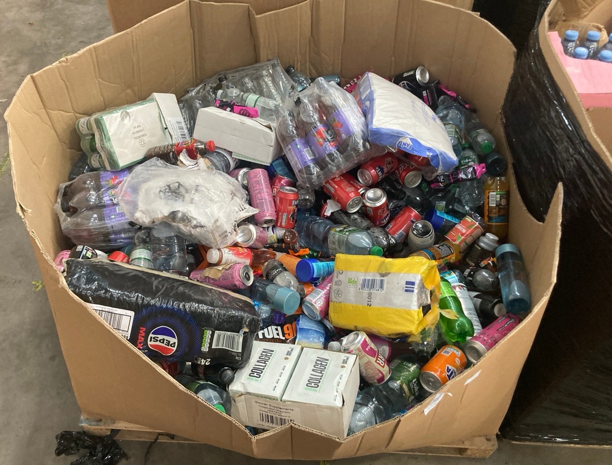 Lot 82  
            Edinburgh SR22 - Delivery Or Collection 

                
PALLET OF FOOD & DRINK TO INCLUDE SAN PELLEGRINO ITALIAN SPARKLING DRINKS TASTEFU...