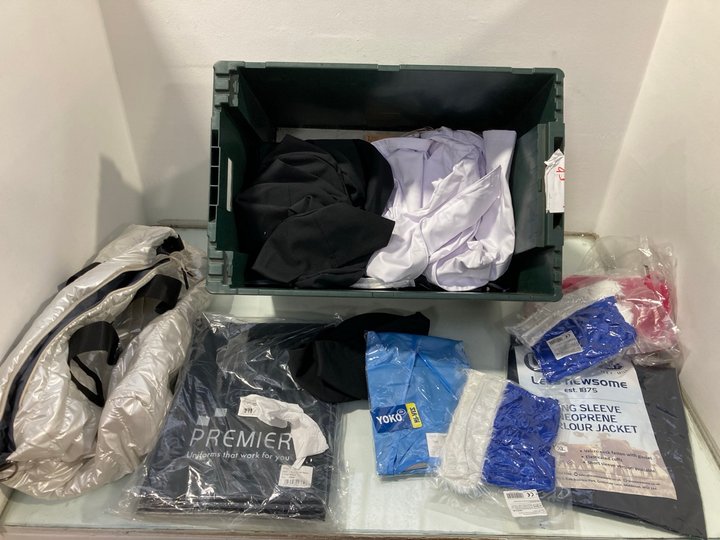 Lot 1007  
            Marchington SR13 - Parcel Delivery Only 

                
QTY OF ASSORTED CLOTHING IN VARIOUS SIZES TO INCLUDE PREMIER COLOURS BAR APRON IN...
