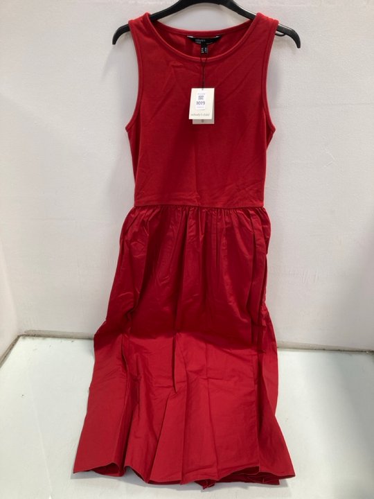 Lot 1019  
            Marchington SR13 - Parcel Delivery Only 

                
NOBODY'S CHILD WOMENS VERA MIDI DRESS IN PLAIN RED - UK SIZE: 10: LOCATION - D10