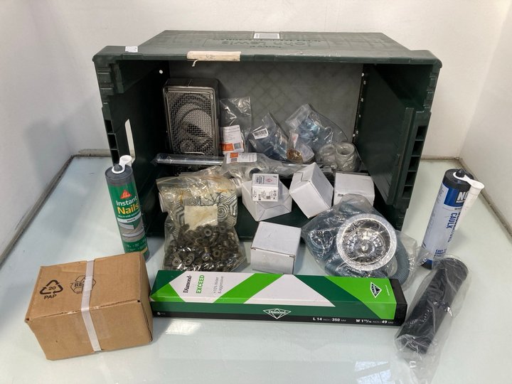 Lot 1034  
            Marchington SR13 - Parcel Delivery Only 

                
QTY OF HARDWARE ITEMS TO INCLUDE EVERFLEX CONTRACT 125 SEALANT IN WHITE (18+ ID R...