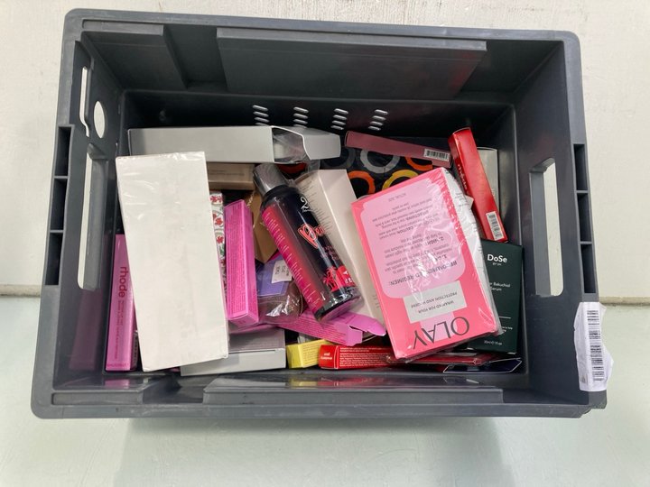 Lot 1088  
            Marchington SR13 - Parcel Delivery Only 

                
QTY OF ASSORTED HEALTH & BEAUTY ITEMS TO INCLUDE QS 300ML REVIVAL SHAMPOO: LOCATI...