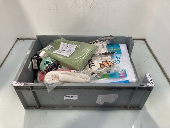 Lot 1094  
            Marchington SR13 - Parcel Delivery Only 

                
QTY OF ASSORTED HOUSEHOLD ITEMS TO INCLUDE SLUMBERDOWN COMPLETE PROTECTION 2 PACK...