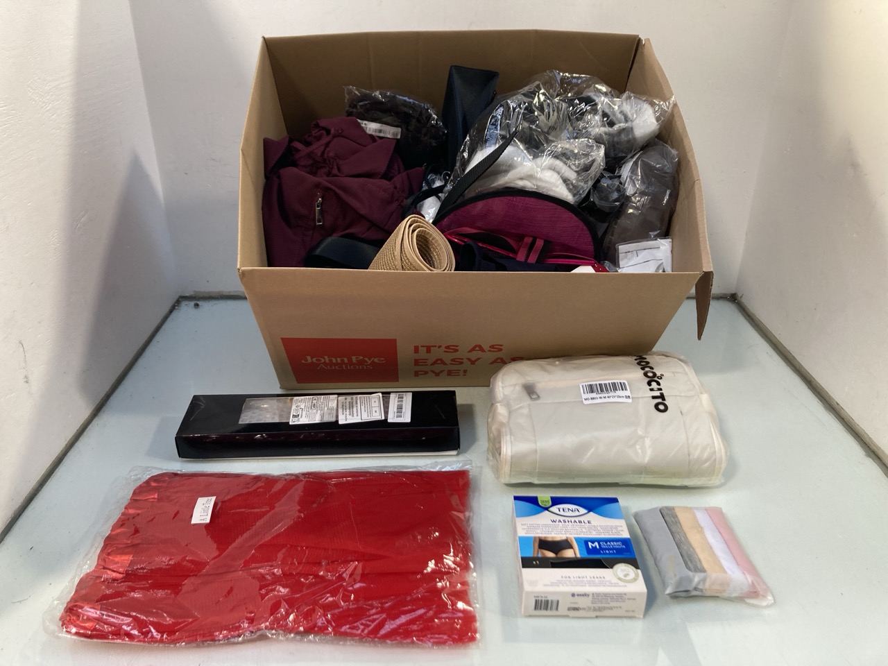 Lot 1126  
            Marchington SR13 - Parcel Delivery Only 

                
QTY OF ASSORTED WOMENS APPAREL TO INCLUDE WOOL BLEND TASSEL FRINGE SCARF IN MULTI...