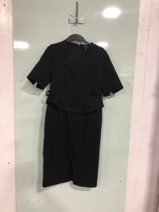 Lot 1148  
            Marchington SR13 - Parcel Delivery Only 

                
KAREN MILLEN PETITE STRUCTURED CREPE FOREVER ASYMMETRIC NECK BELTED PENCIL DRESS ...