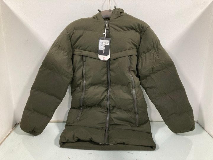 Lot 1155  
            Marchington SR13 - Parcel Delivery Only 

                
D-PROJECT DARK GREEN COAT - UK SIZE: 13YRS: LOCATION - E16