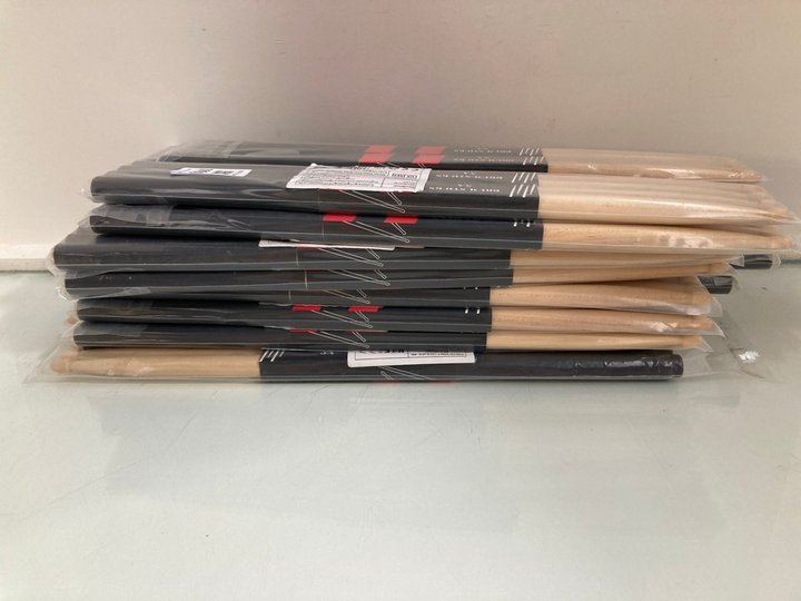 Lot 1190  
            Marchington SR13 - Parcel Delivery Only 

                
QTY OF SETS OF 2 WOODEN DRUMSTICKS: LOCATION - D2