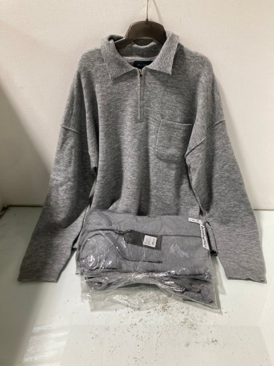 Lot 1196  
            Marchington SR13 - Parcel Delivery Only 

                
3 X ASSORTED MENS CLOTHING IN VARIOUS SIZES TO INCLUDE OLIVER SWEENEY KILLALA GRE...