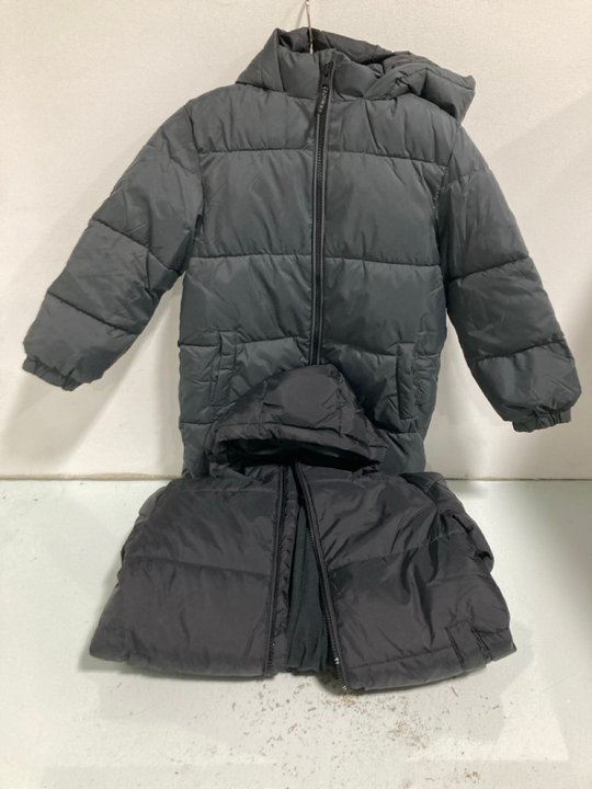Lot 1224  
            Marchington SR13 - Parcel Delivery Only 

                
2 X MNG HOODED JACKETS IN BLACK AND DARK GREY - UK SIZE: 122CM: LOCATION - A13