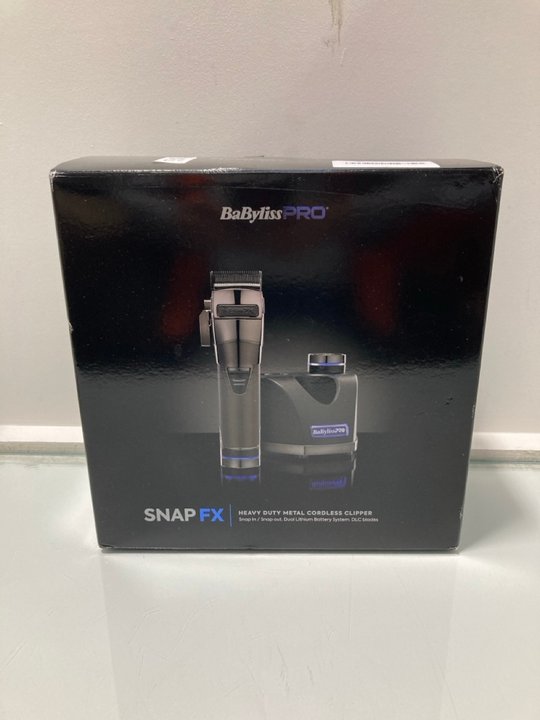 Lot 127  
            Marchington SR13 - Parcel Delivery Only 

                
BABYLISS SNAP HEAVY DUTY METAL CORDLESS CLIPPERS: LOCATION - C17
