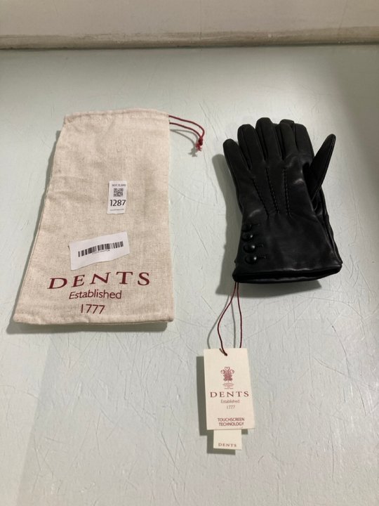 Lot 1287  
            Marchington SR13 - Parcel Delivery Only 

                
DENTS TOUCHSCREEN TECHNOLOGY LADIES CASHMERE LINED LEATHER GLOVES IN BLACK-UK SIZ...