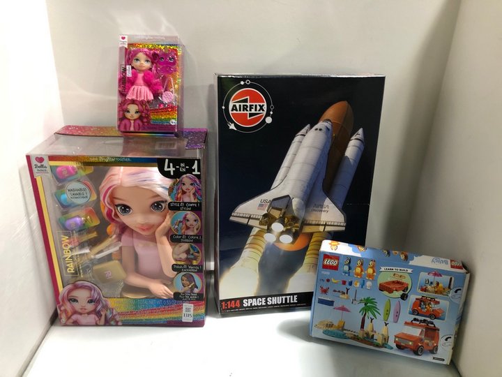 Lot 1315  
            Marchington SR13 - Parcel Delivery Only 

                
4 X ASSORTED CHILDRENS TOYS TO INCLUDE LEGO BLUEYS BEACH & FAMILY CAR TRIP SET - ...