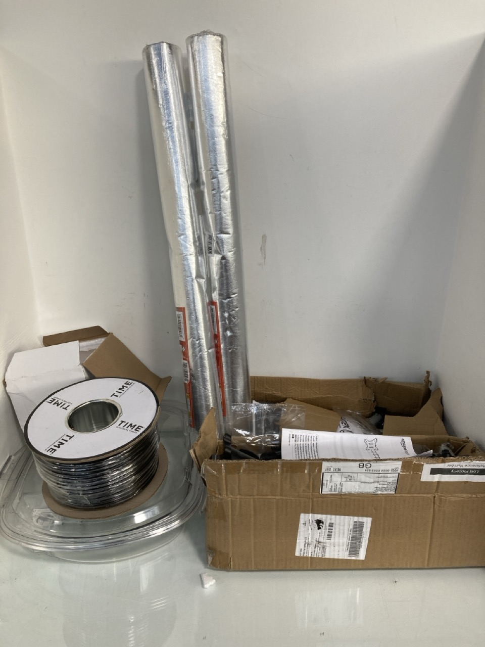 Lot 1323  
            Marchington SR13 - Parcel Delivery Only 

                
QTY OF ASSORTED ITEMS TO INCLUDE REEL OF TIME ELECTRIC CABLES GT 100 DIGITAL COAX...