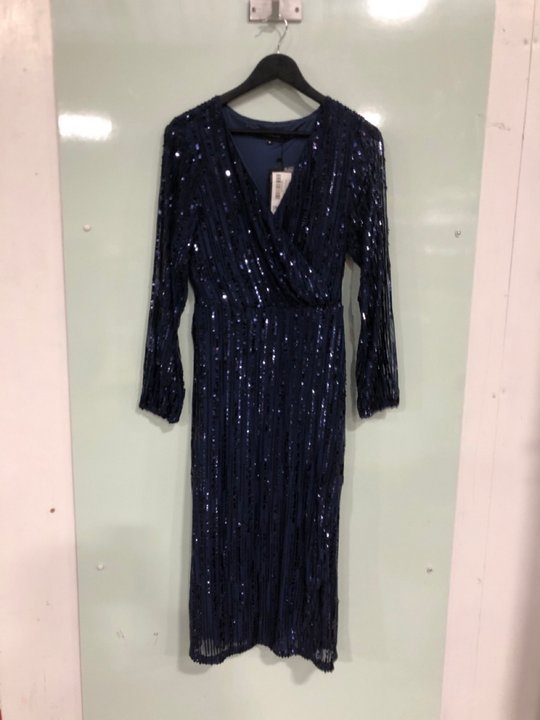 Lot 1327  
            Marchington SR13 - Parcel Delivery Only 

                
SOSANDER WOMENS SEQUIN INTEREST BELTED MIDI WRAP DRESS IN MIDNIGHT BLUE - SIZE UK...