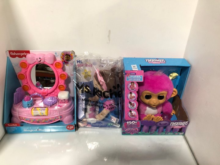 Lot 1332  
            Marchington SR13 - Parcel Delivery Only 

                
3 X ASSORTED CHILDRENS TOYS TO INCLUDE FINGERLINGS CARE 'N' CUDDLES MONKEY TOY: L...