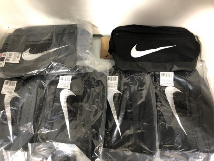 Lot 1426  
            Marchington SR13 - Parcel Delivery Only 

                
6 X NIKE BRASILIA 9.5 TRAINING SHOE BAGS IN BLACK - COMBINED ORIGINAL RRP £102: L...