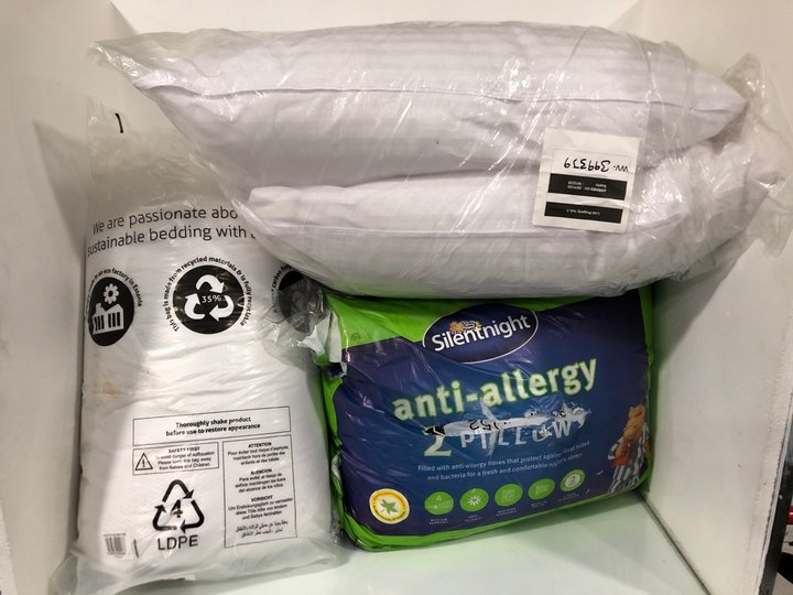 Lot 1457  
            Marchington SR13 - Parcel Delivery Only 

                
3 X ASSORTED BEDDING ITEMS TO INCLUDE SILENTNIGHT 2 PACK ANTI ALLERGY PILLOWS: LO...