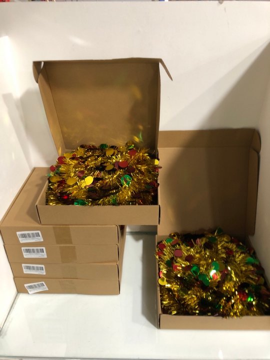 Lot 1480  
            Marchington SR13 - Parcel Delivery Only 

                
6 X WARMIEHOMY 5 FOOT COLLAPSIBLE CHRISTMAS TREES: LOCATION - A2