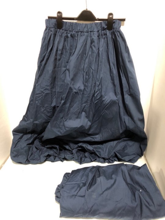 Lot 1494  
            Marchington SR13 - Parcel Delivery Only 

                
2 X APRICOT WOMENS PUFF HEM ELASTIC WAIST MIDI SKIRTS IN NAVY - SIZE UK 14 & 16: ...